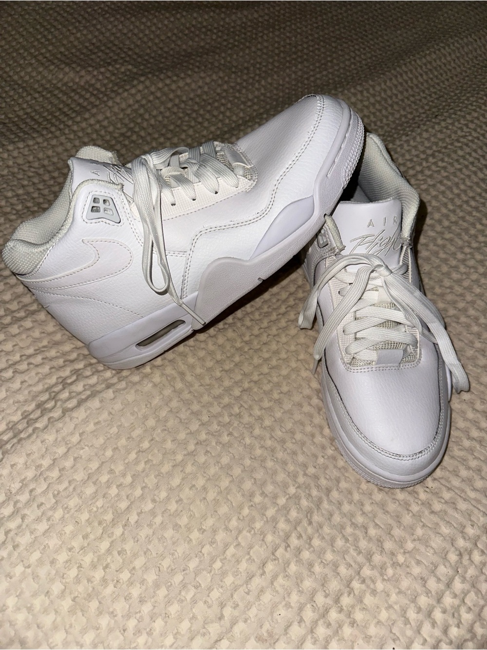 Nike Air Flight AIR FLIGHT Men's White Mid-Top Lace-Up Athletic Sneakers size 7